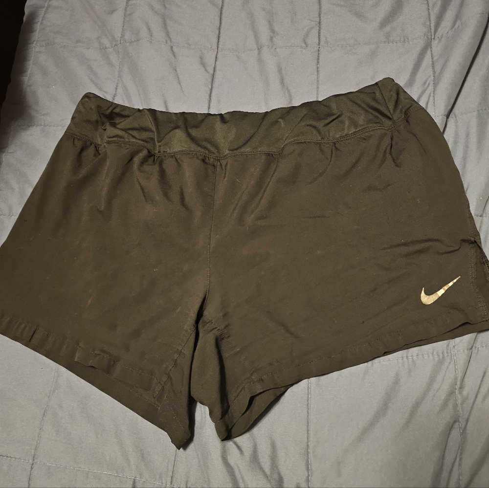 nike running shorts womens dri fit with zipper in back Size XL Black